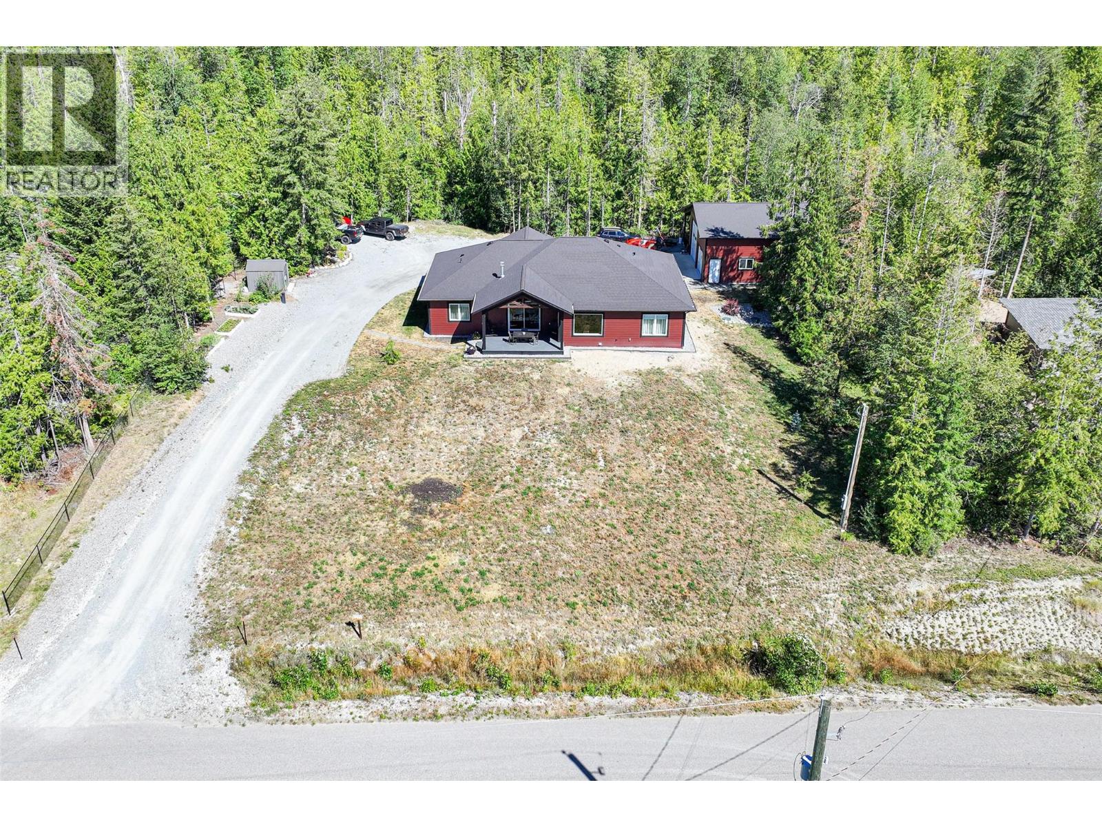 6209 Tatlow Road, Salmon Arm, British Columbia  V1E 2X7 - Photo 36 - 10374096