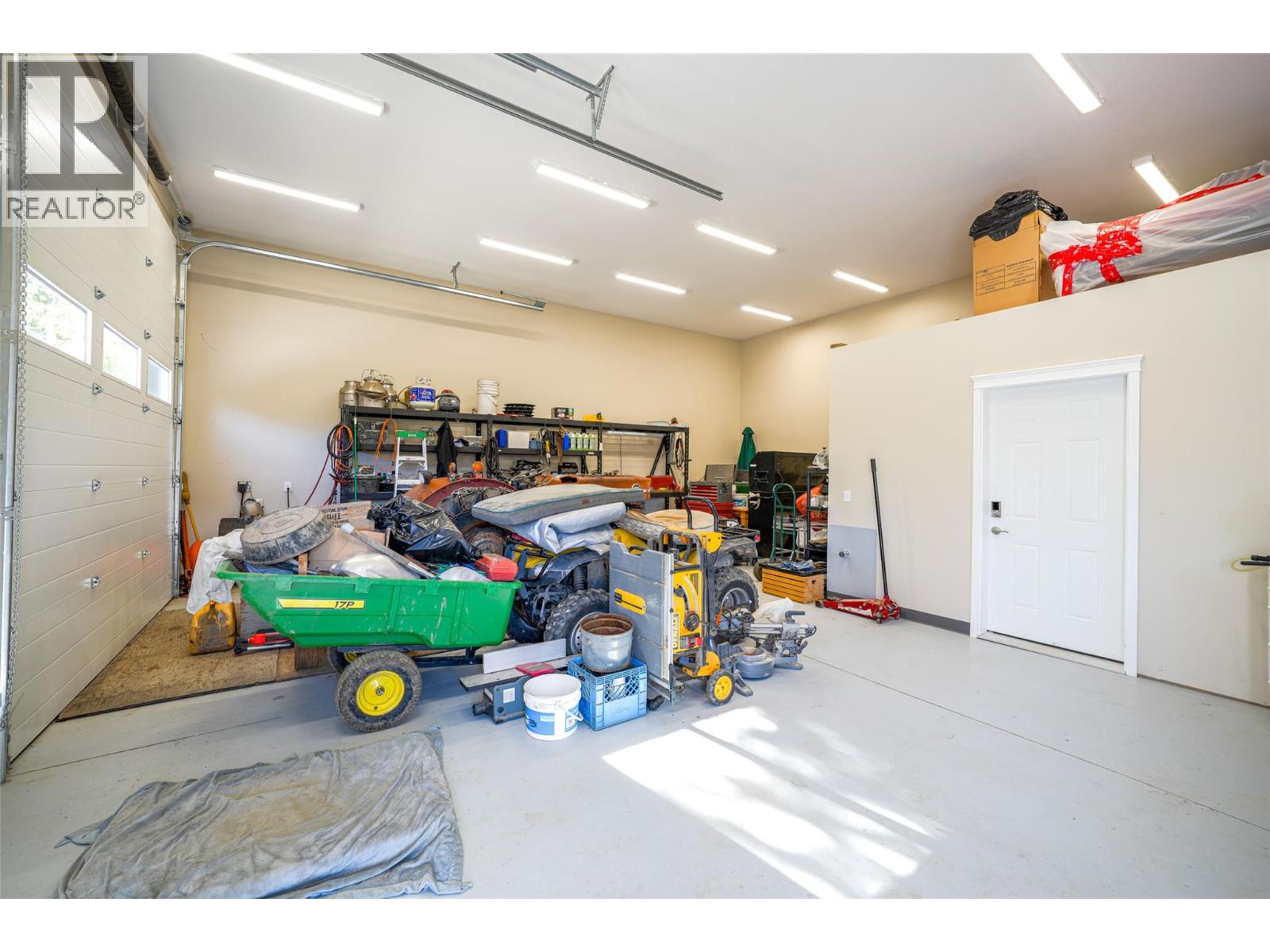 6209 Tatlow Road, Salmon Arm, British Columbia  V1E 2X7 - Photo 45 - 10374096