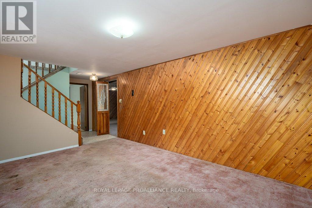 23 Ireland Drive, Quinte West (Trenton Ward), Ontario  K8V 5X4 - Photo 24 - X12758754