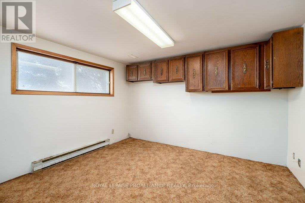 23 Ireland Drive, Quinte West (Trenton Ward), Ontario  K8V 5X4 - Photo 25 - X12758754