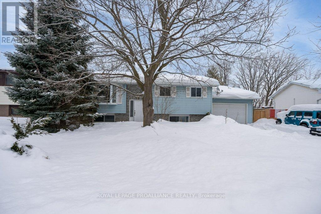 23 Ireland Drive, Quinte West (Trenton Ward), Ontario  K8V 5X4 - Photo 4 - X12758754