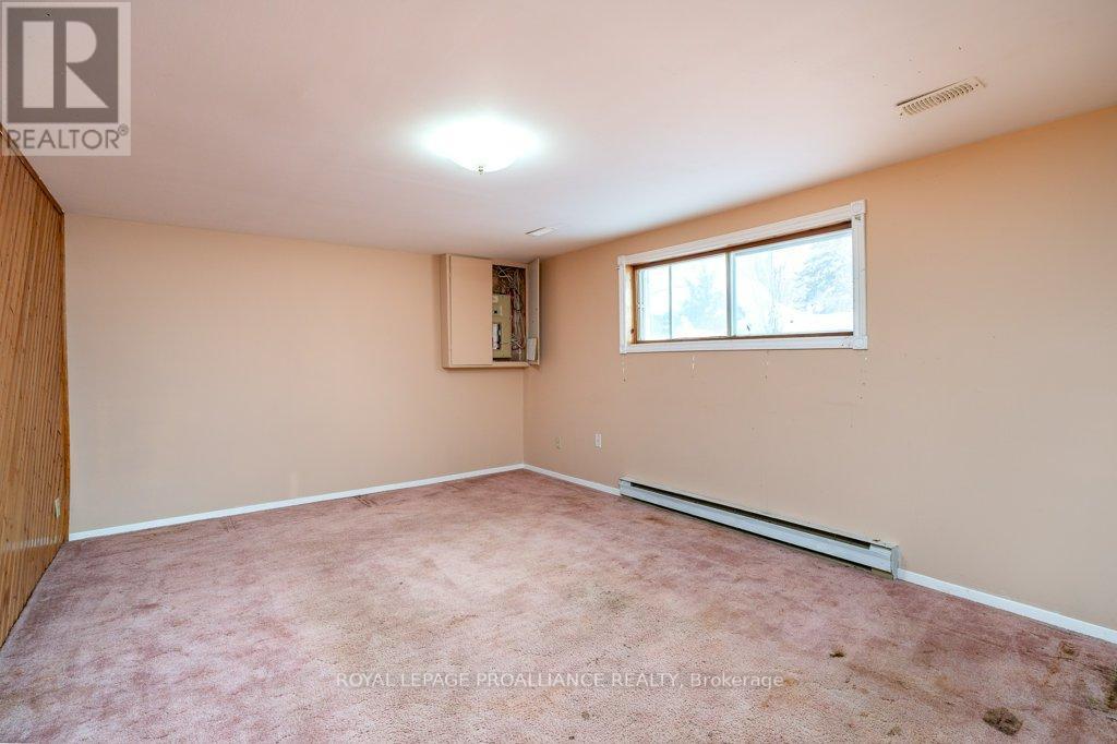 23 Ireland Drive, Quinte West (Trenton Ward), Ontario  K8V 5X4 - Photo 23 - X12758754