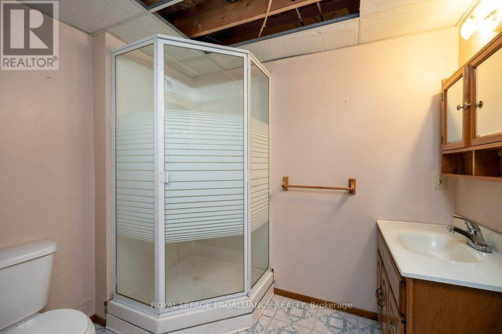 23 Ireland Drive, Quinte West (Trenton Ward), Ontario  K8V 5X4 - Photo 28 - X12758754