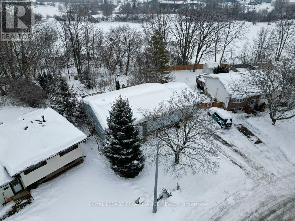 23 Ireland Drive, Quinte West (Trenton Ward), Ontario  K8V 5X4 - Photo 31 - X12758754