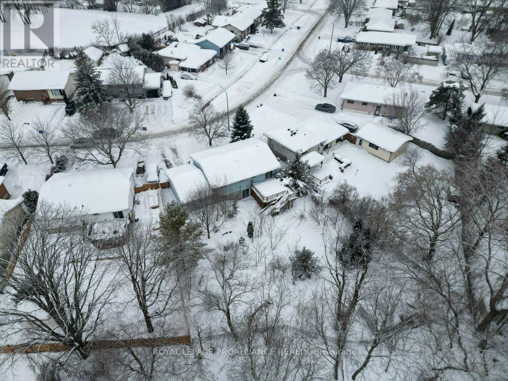 23 Ireland Drive, Quinte West (Trenton Ward), Ontario  K8V 5X4 - Photo 32 - X12758754