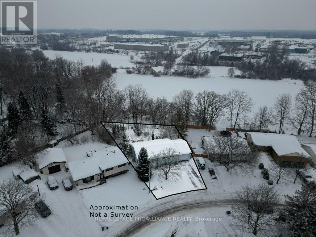 23 Ireland Drive, Quinte West (Trenton Ward), Ontario  K8V 5X4 - Photo 33 - X12758754