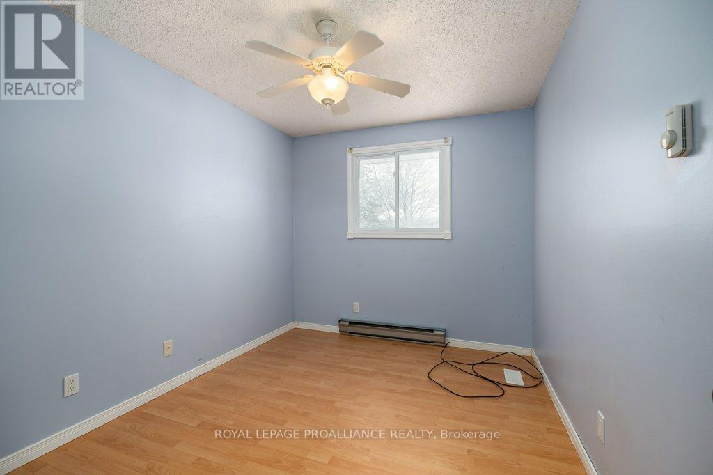 23 Ireland Drive, Quinte West (Trenton Ward), Ontario  K8V 5X4 - Photo 18 - X12758754