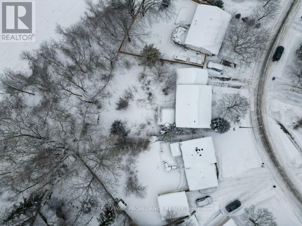 23 Ireland Drive, Quinte West (Trenton Ward), Ontario  K8V 5X4 - Photo 34 - X12758754