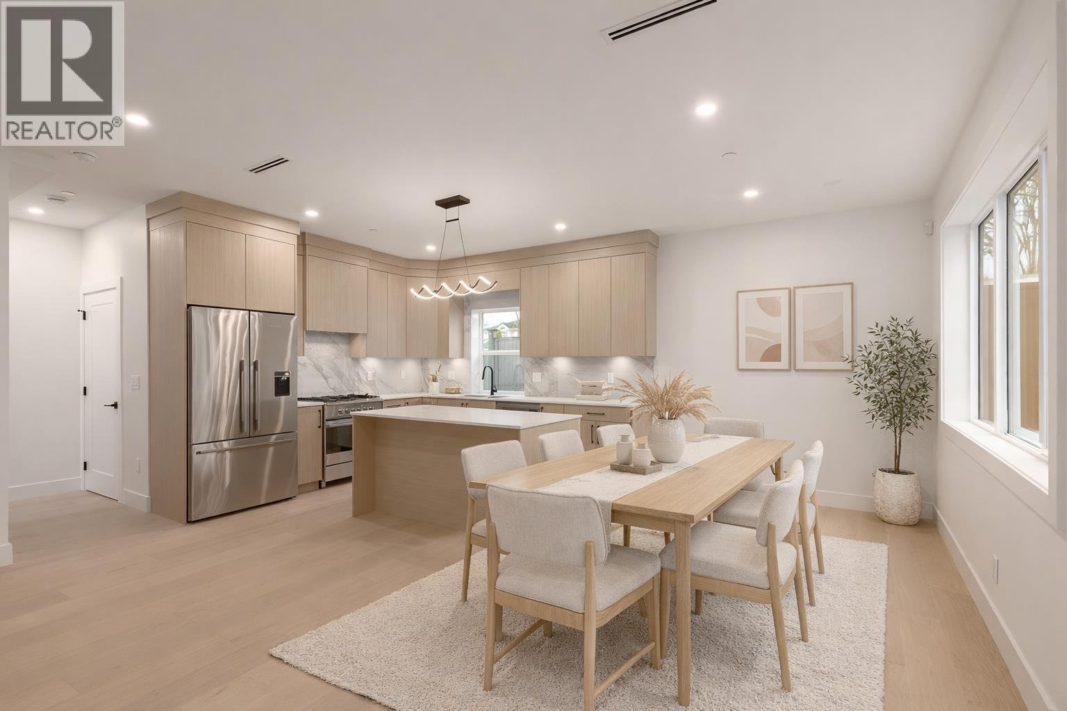 1 3506 E PENDER STREET, Vancouver, British Columbia