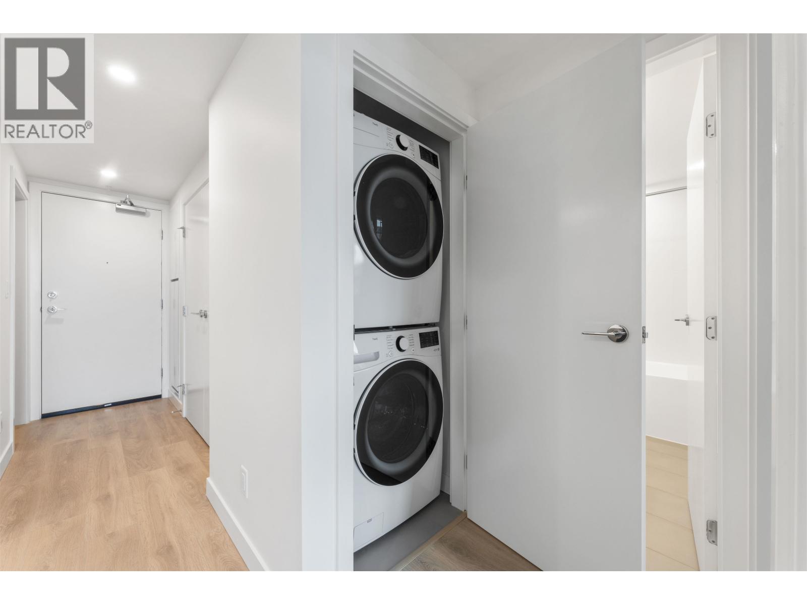 2808 308 Alderson Avenue, Coquitlam, British Columbia  V3K 0J2 - Photo 5 - R3086653