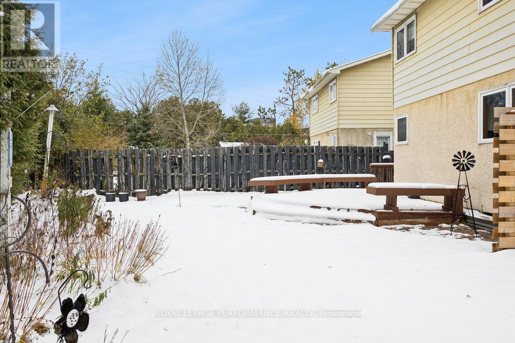 2314 Cotters Crescent, Ottawa, Ontario  K1V 8Y6 - Photo 39 - X12754012