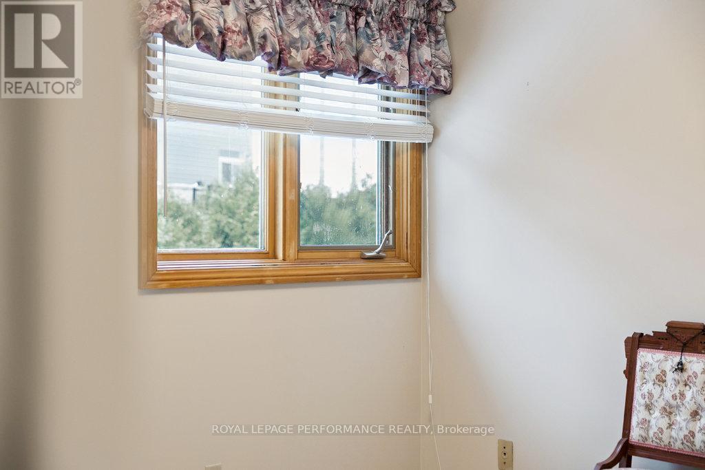 2314 Cotters Crescent, Ottawa, Ontario  K1V 8Y6 - Photo 30 - X12754012