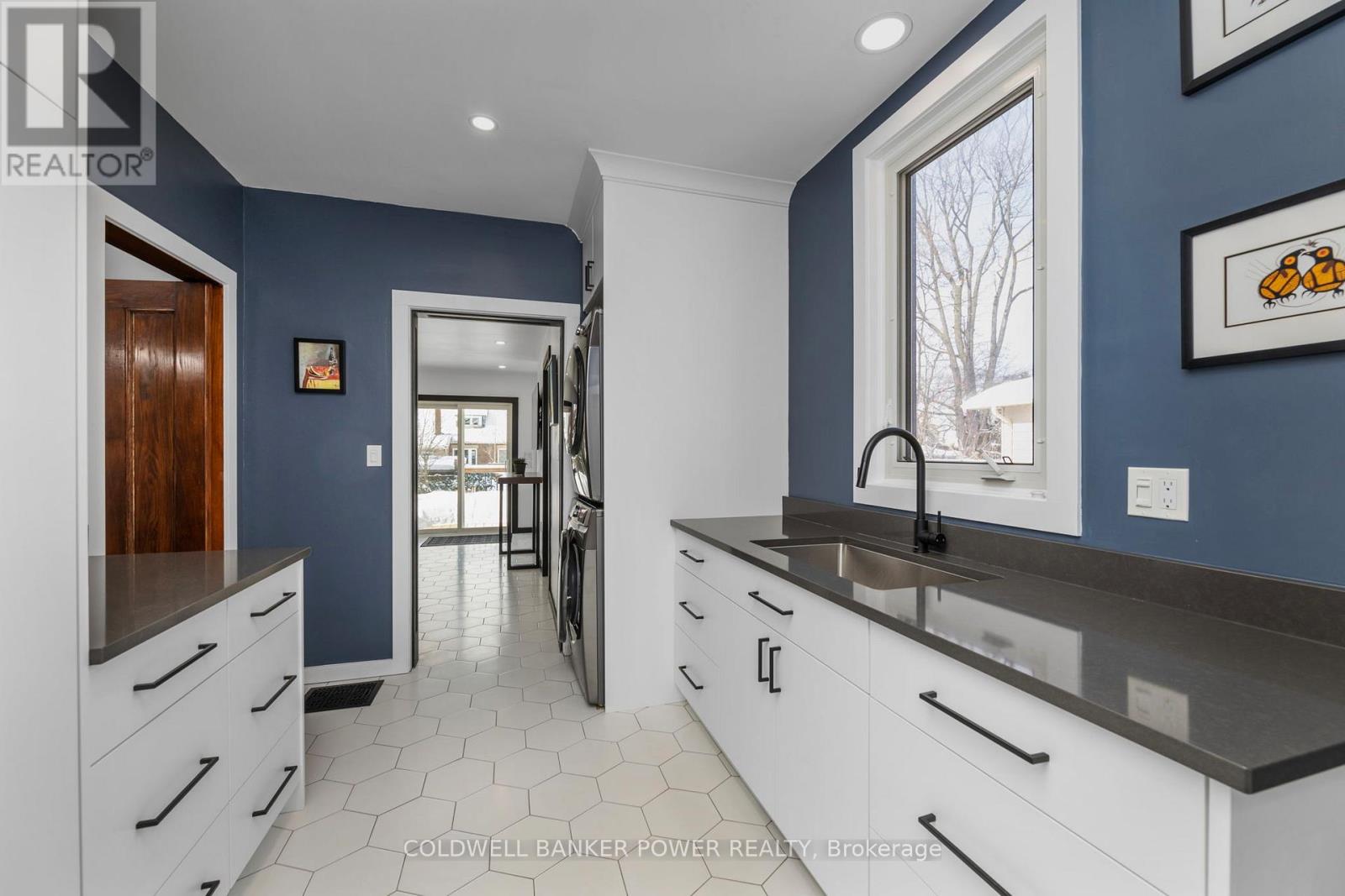 27 Belgrave Avenue, London South, Ontario  N6C 4B3 - Photo 18 - X12759116