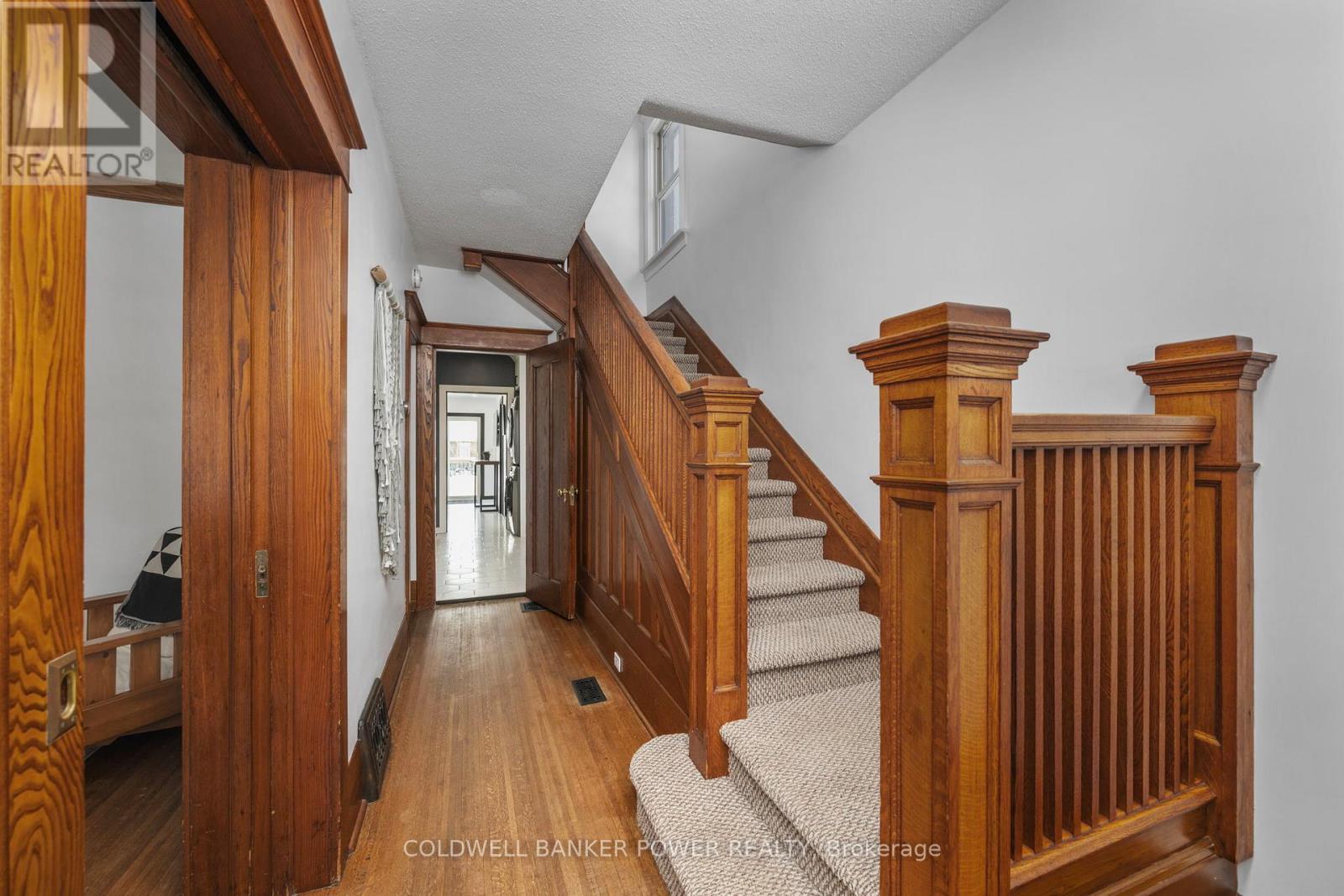 27 Belgrave Avenue, London South, Ontario  N6C 4B3 - Photo 6 - X12759116