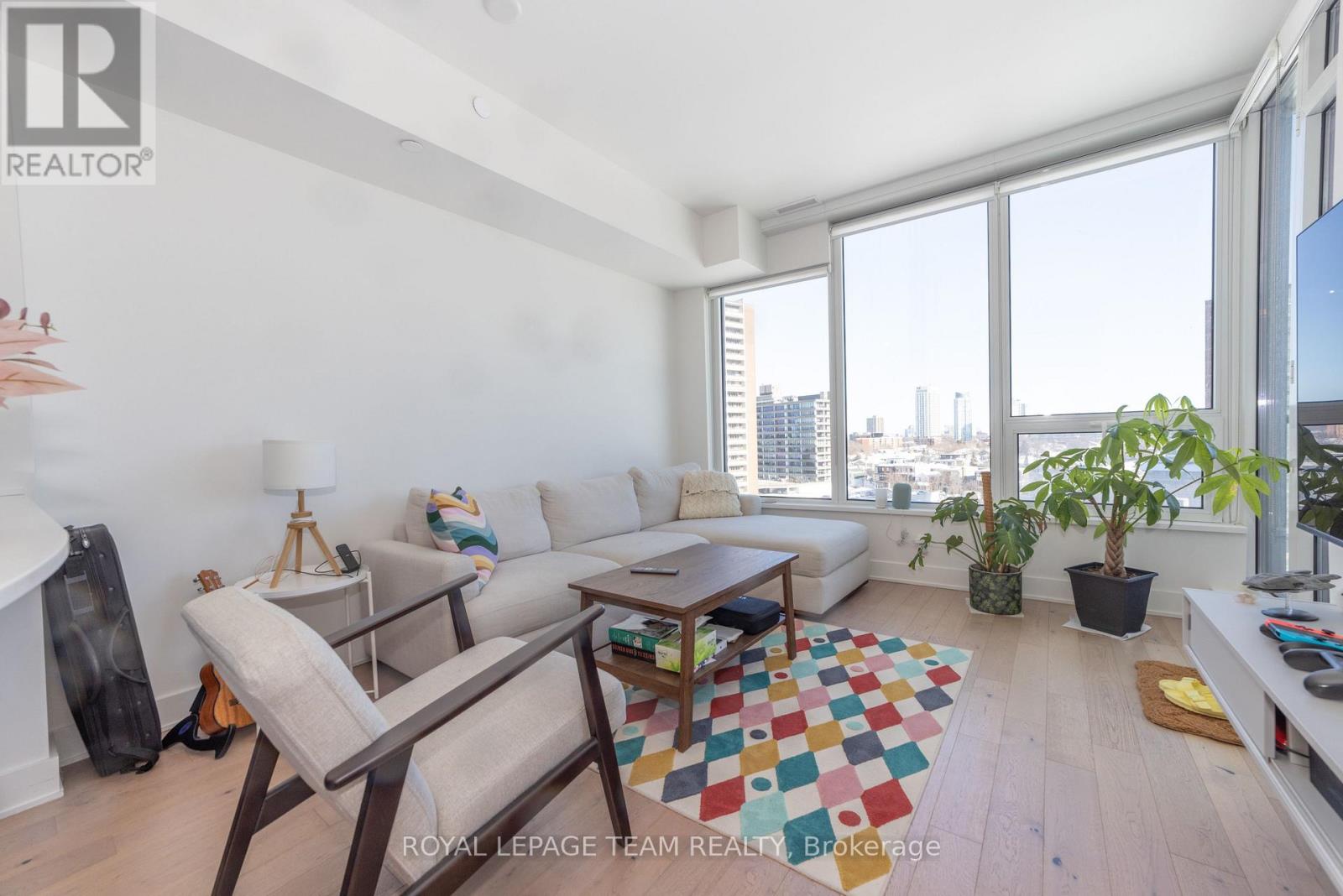 806 - 485 Richmond Road, Ottawa, Ontario  K2A 3W9 - Photo 3 - X12757030