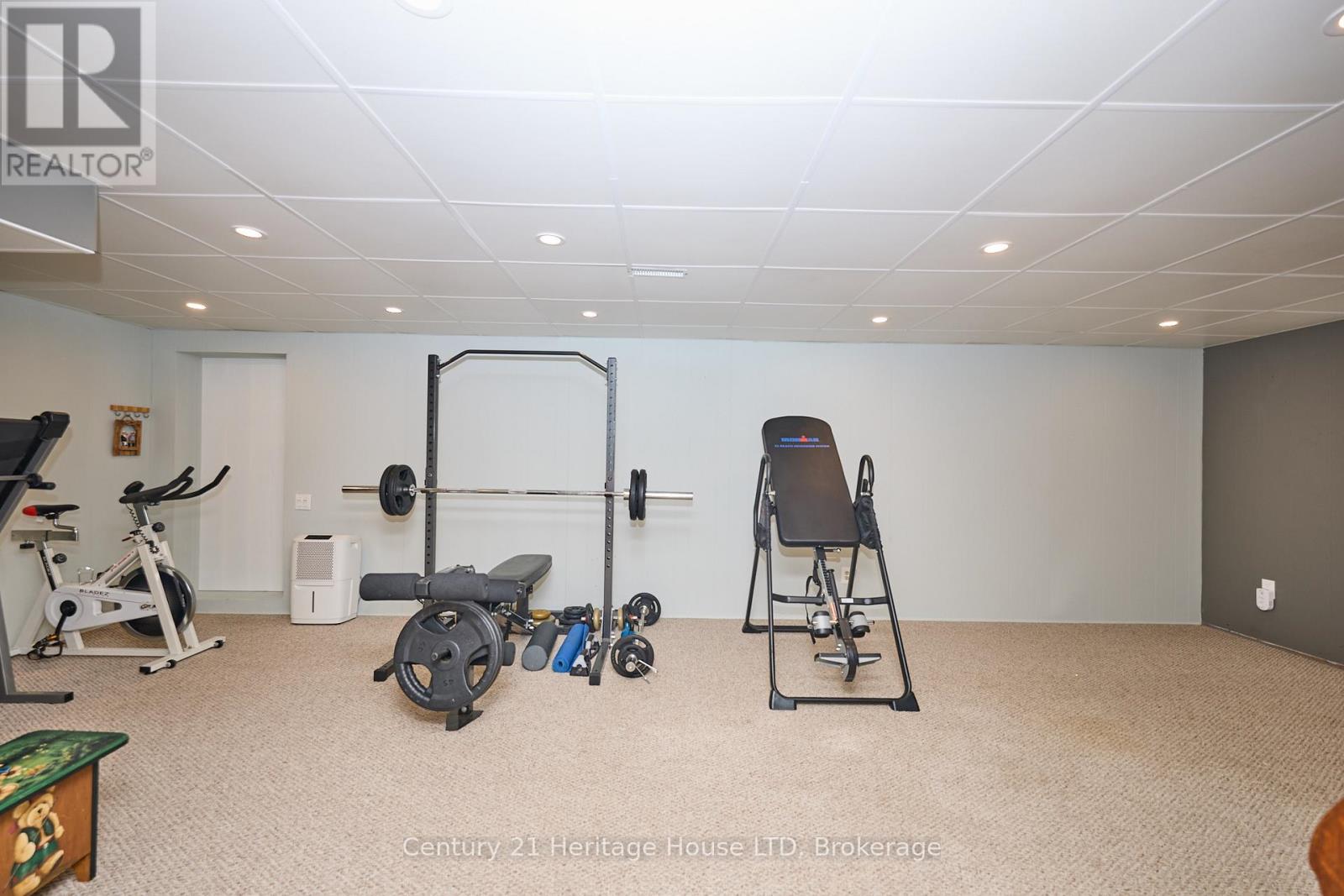 6887 Fairlawn Crescent, Niagara Falls, Ontario  L2G 5B1 - Photo 26 - X12614056