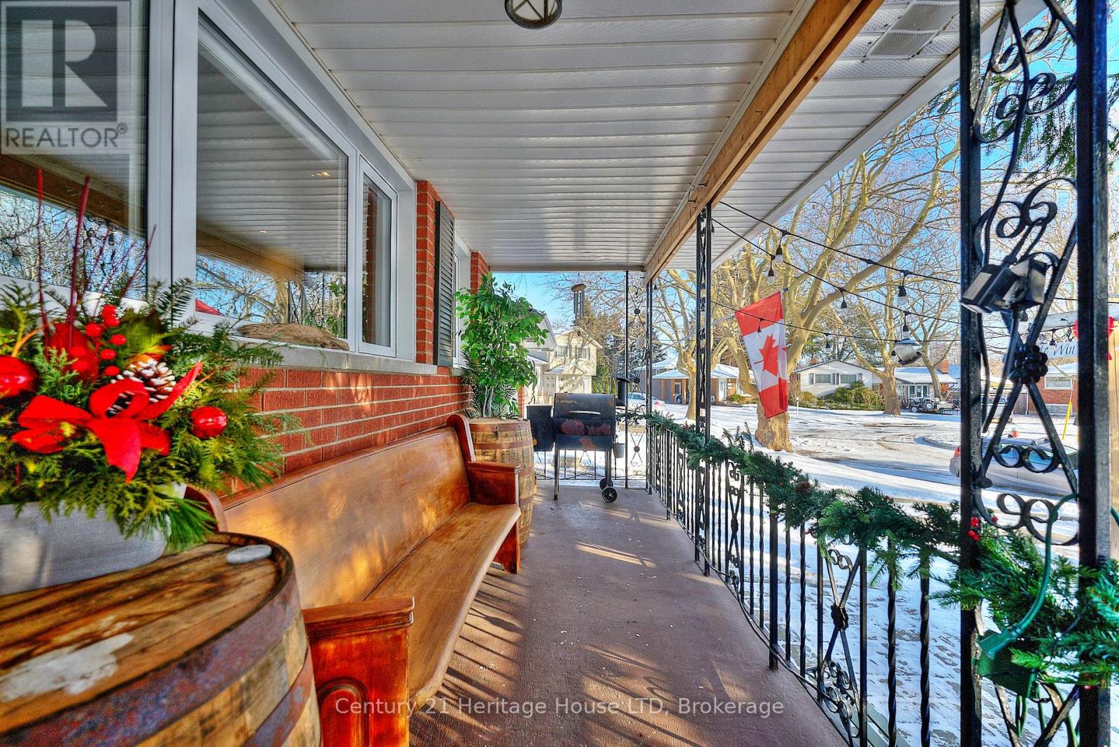 6887 Fairlawn Crescent, Niagara Falls, Ontario  L2G 5B1 - Photo 31 - X12614056