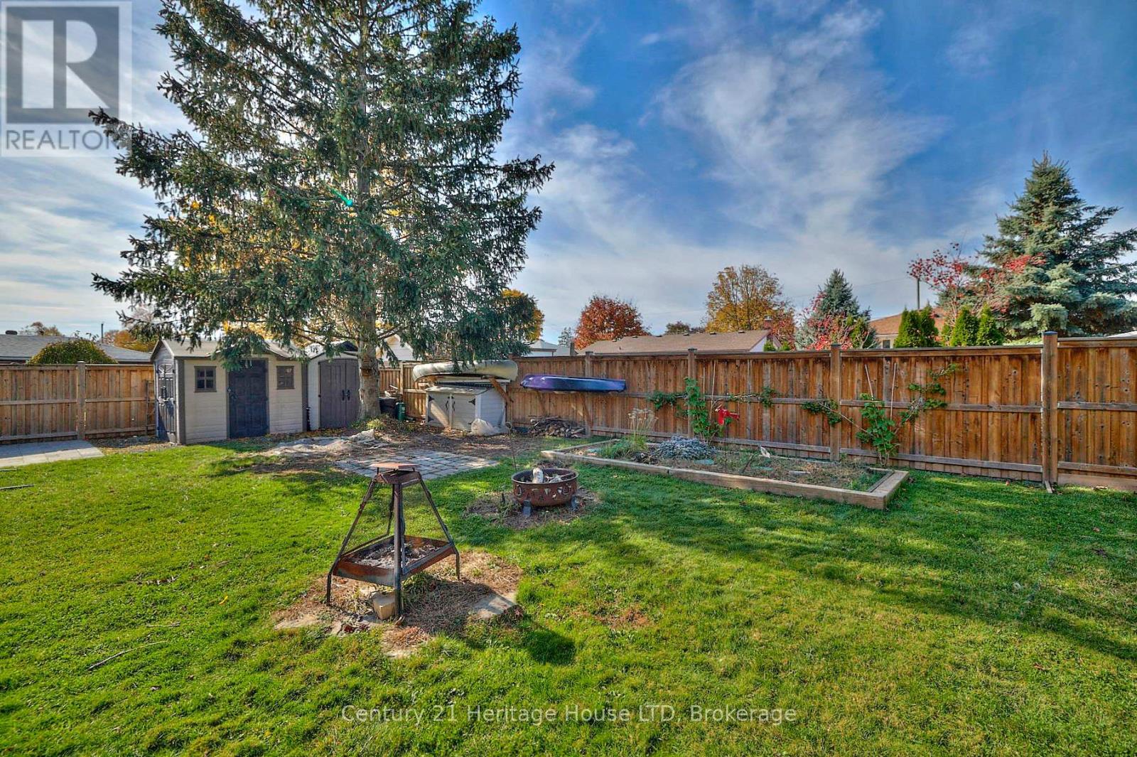 6887 Fairlawn Crescent, Niagara Falls, Ontario  L2G 5B1 - Photo 44 - X12614056