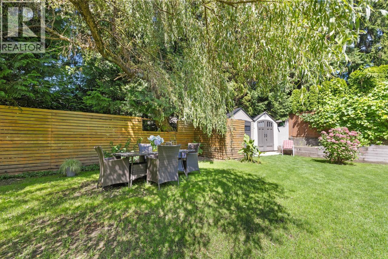 8240 Manson Drive, Burnaby, British Columbia  V5A 2C2 - Photo 7 - R3086640