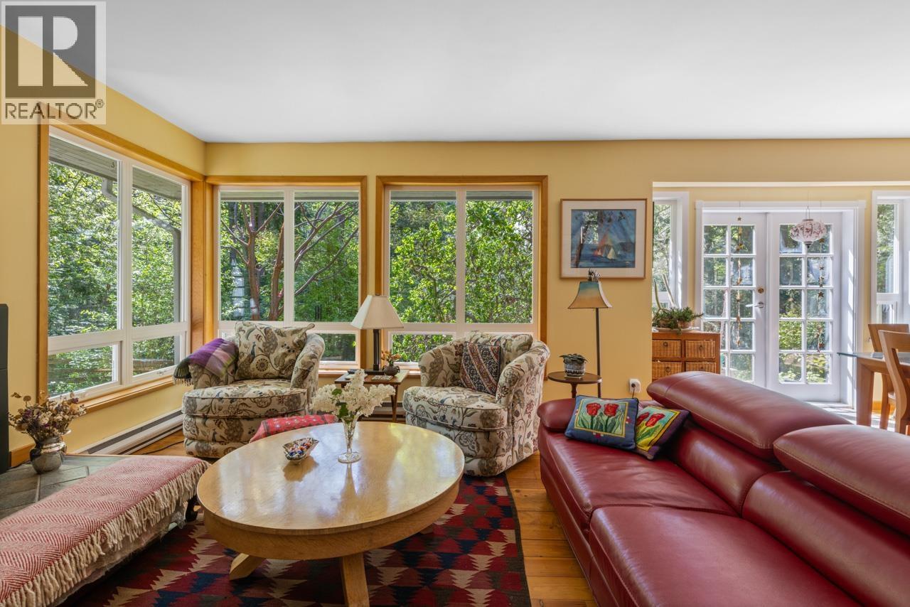 576 Cates Hill Road, Bowen Island, British Columbia  V0N 1G2 - Photo 19 - R3086662