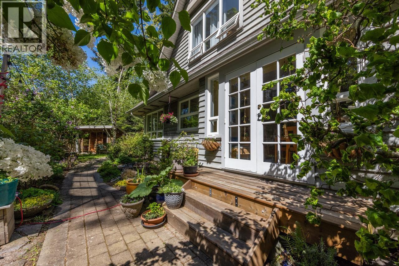 576 Cates Hill Road, Bowen Island, British Columbia  V0N 1G2 - Photo 36 - R3086662