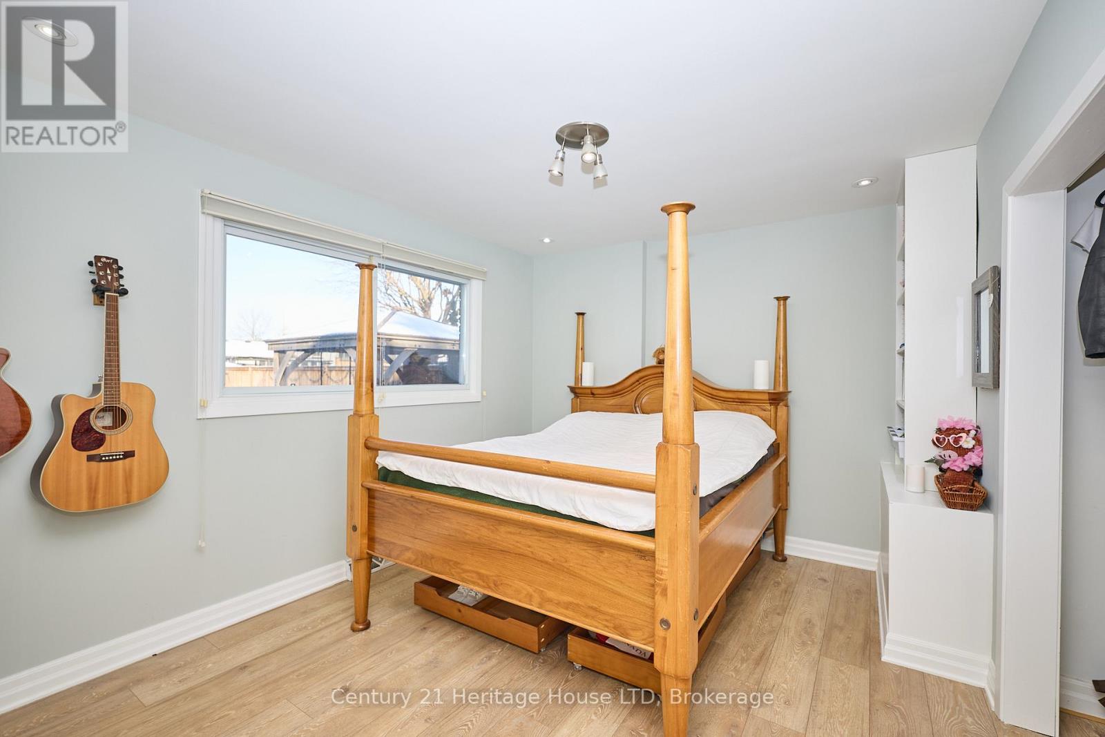 6887 Fairlawn Crescent, Niagara Falls, Ontario  L2G 5B1 - Photo 16 - X12614056