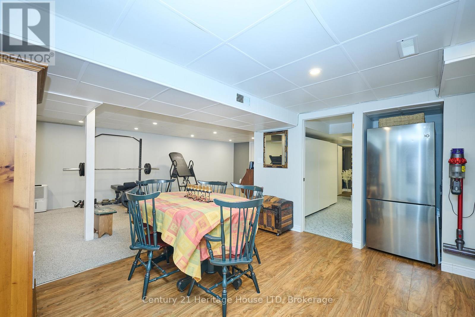 6887 Fairlawn Crescent, Niagara Falls, Ontario  L2G 5B1 - Photo 30 - X12614056