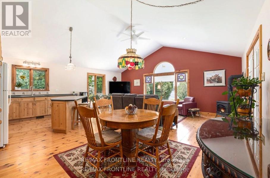 530 Miners Point Road, Tay Valley, Ontario  K7H 3C5 - Photo 11 - X12759206