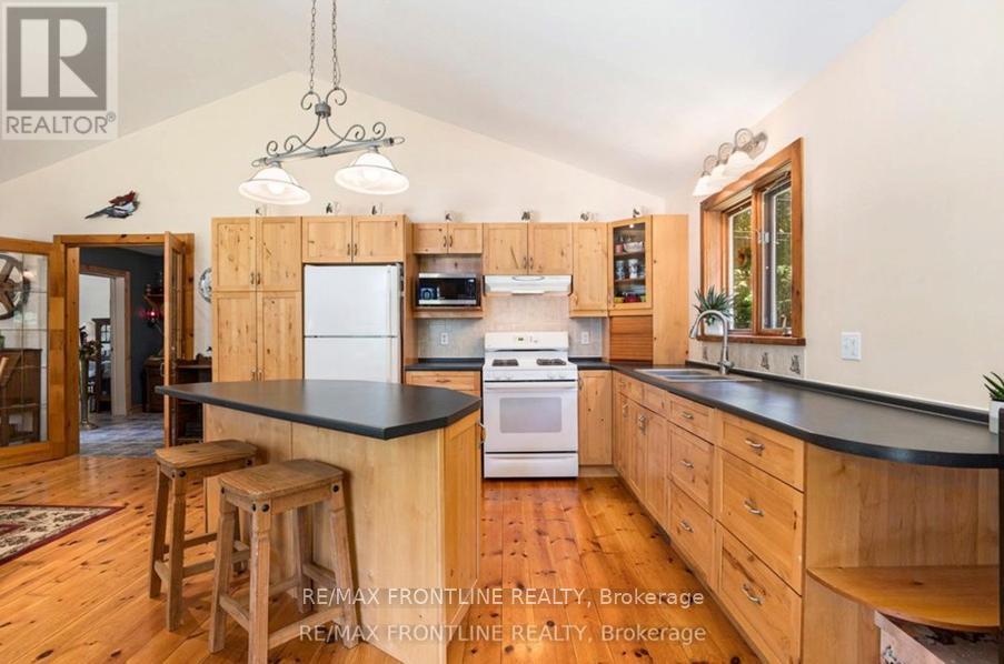 530 Miners Point Road, Tay Valley, Ontario  K7H 3C5 - Photo 12 - X12759206