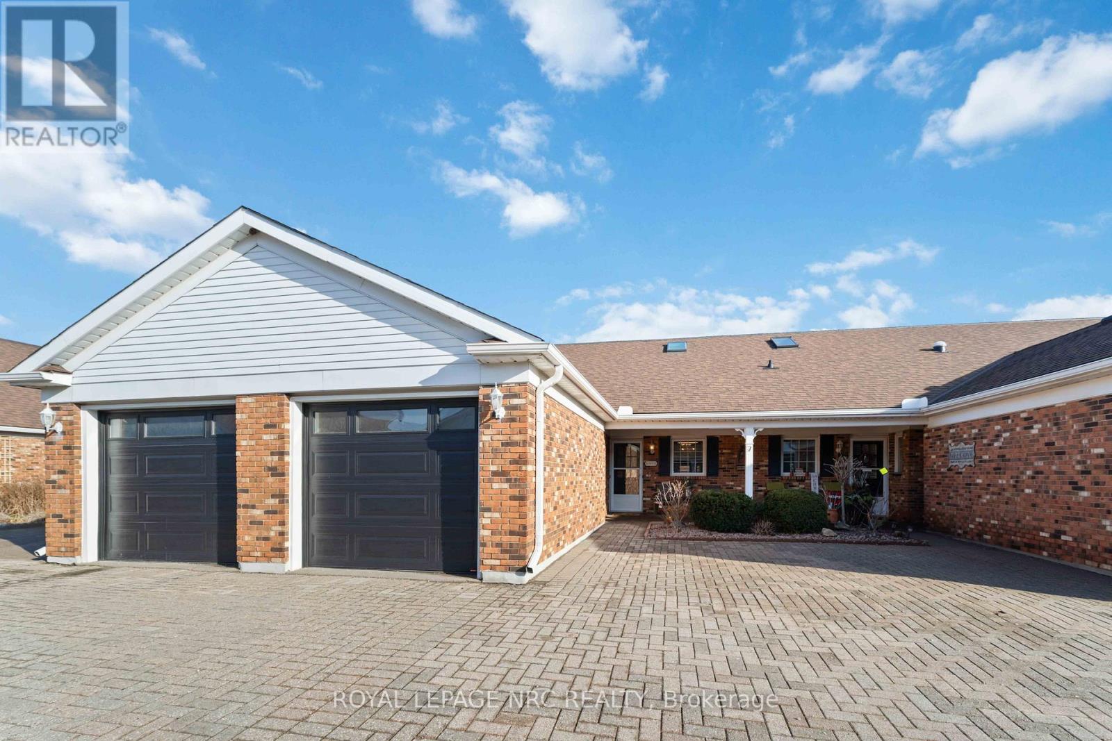 4115 Apple Blossom Lane, Lincoln, Ontario  L0R 2C0 - Photo 1 - X12683736