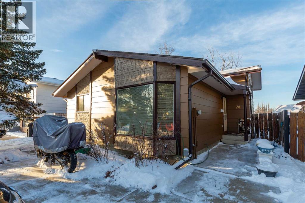 78 Pensacola Court W, Lethbridge, Alberta  T1K 4R6 - Photo 2 - A2273550