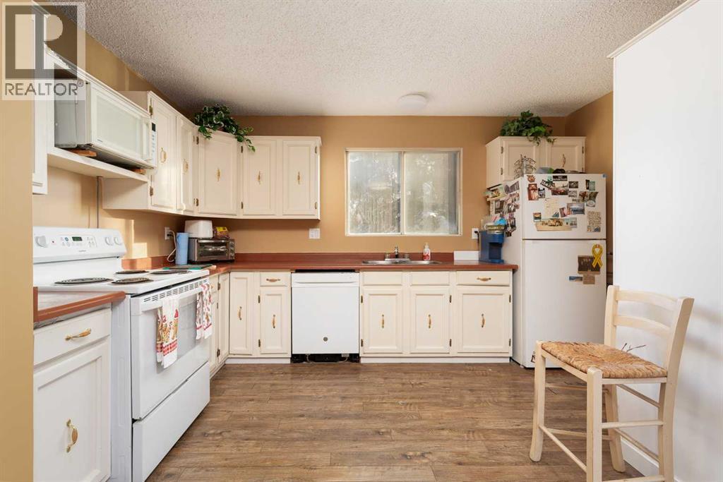 78 Pensacola Court W, Lethbridge, Alberta  T1K 4R6 - Photo 10 - A2273550