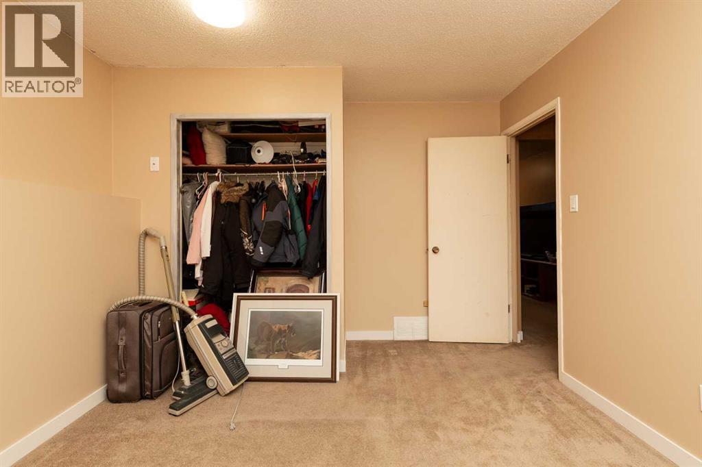 78 Pensacola Court W, Lethbridge, Alberta  T1K 4R6 - Photo 24 - A2273550