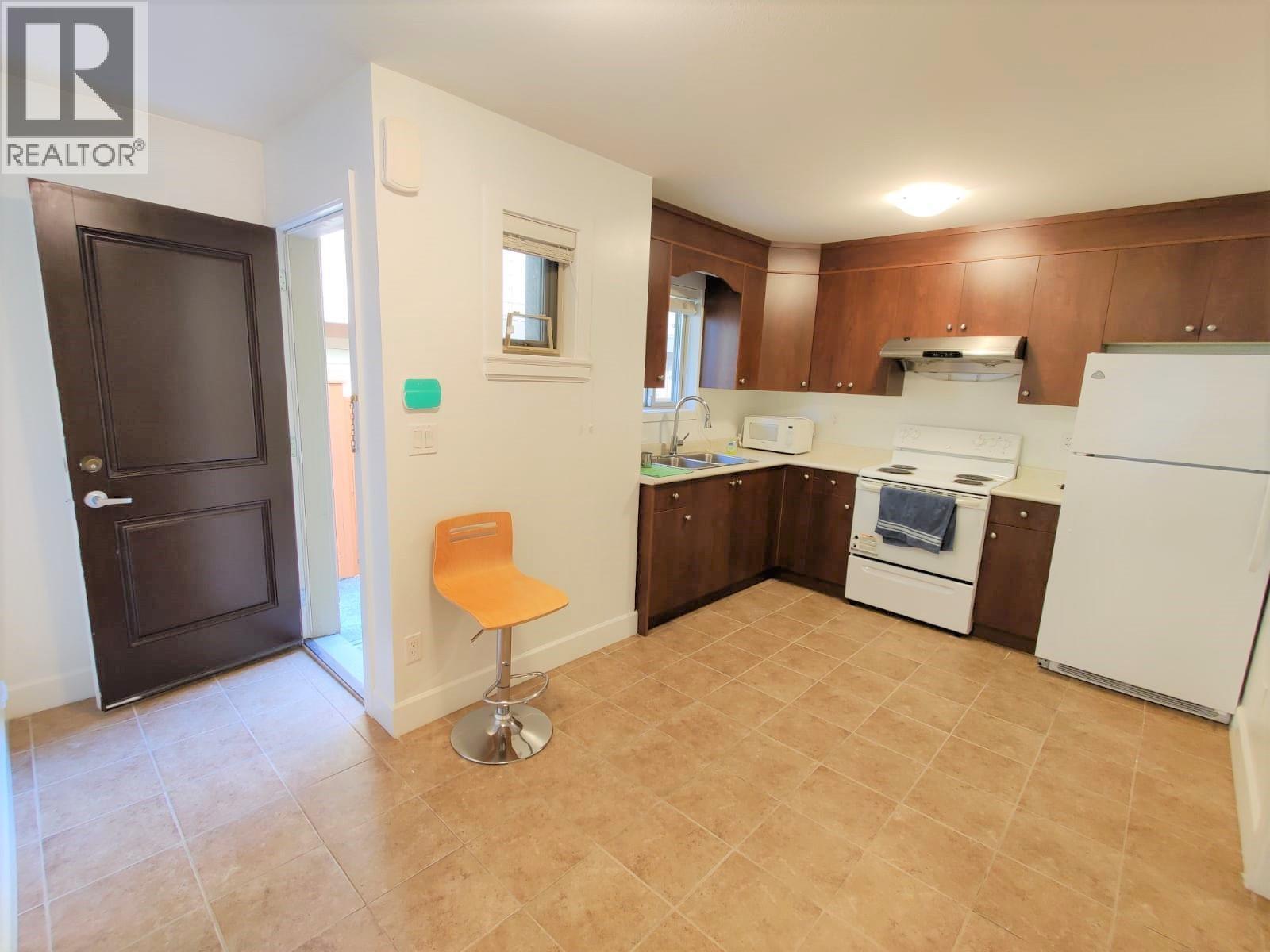 Garden 5973 Woodsworth Street, Burnaby, British Columbia  V5G 1S9 - Photo 3 - R3086685