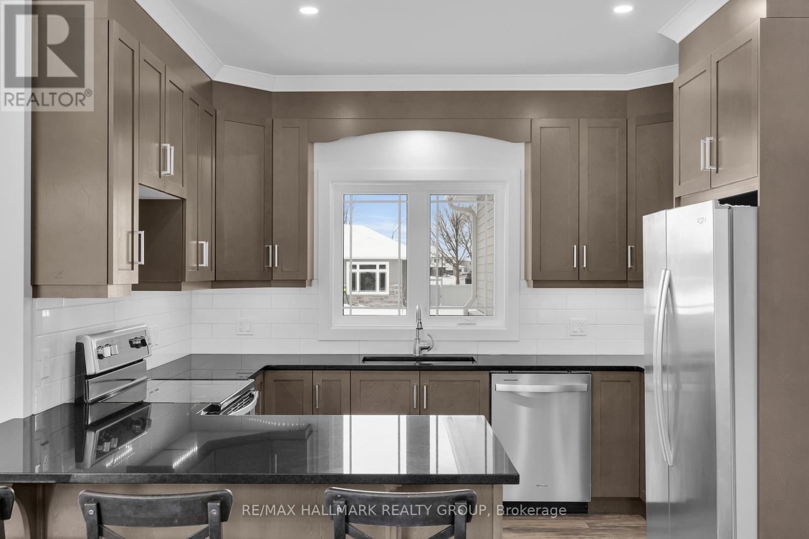 1077 Shearer Drive, Brockville, Ontario  K6V 7K1 - Photo 18 - X12758496