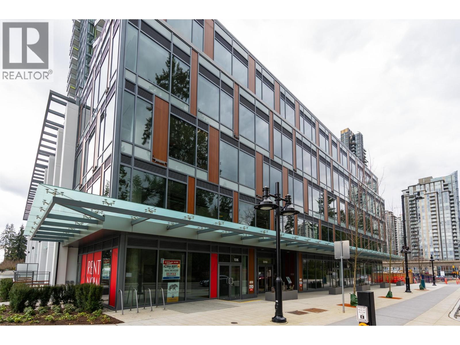 402 3056 GLEN DRIVE, Coquitlam, British Columbia