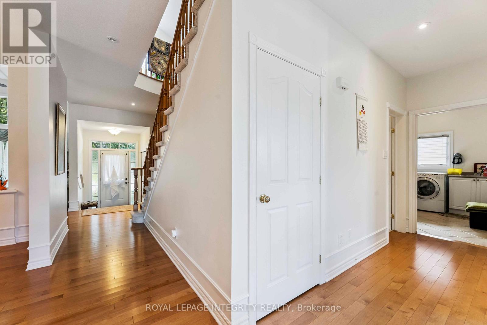 101 Spiritwood Drive, Ottawa, Ontario  K2M 3A1 - Photo 3 - X12758420