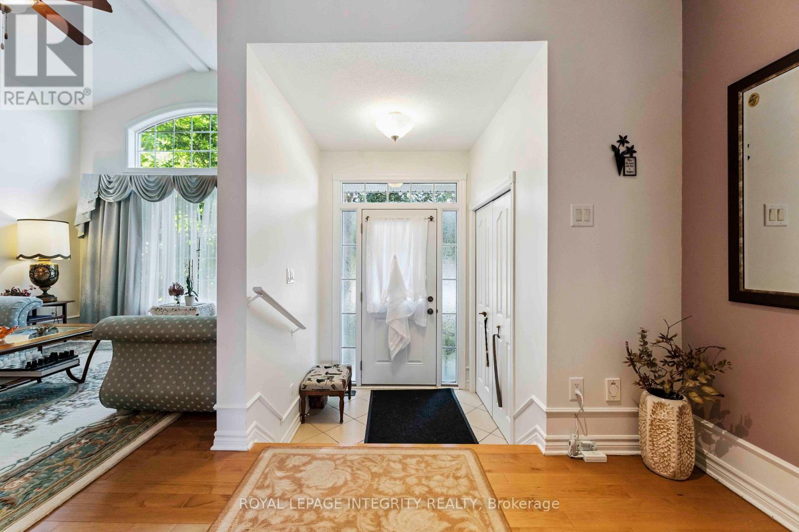 101 Spiritwood Drive, Ottawa, Ontario  K2M 3A1 - Photo 2 - X12758420