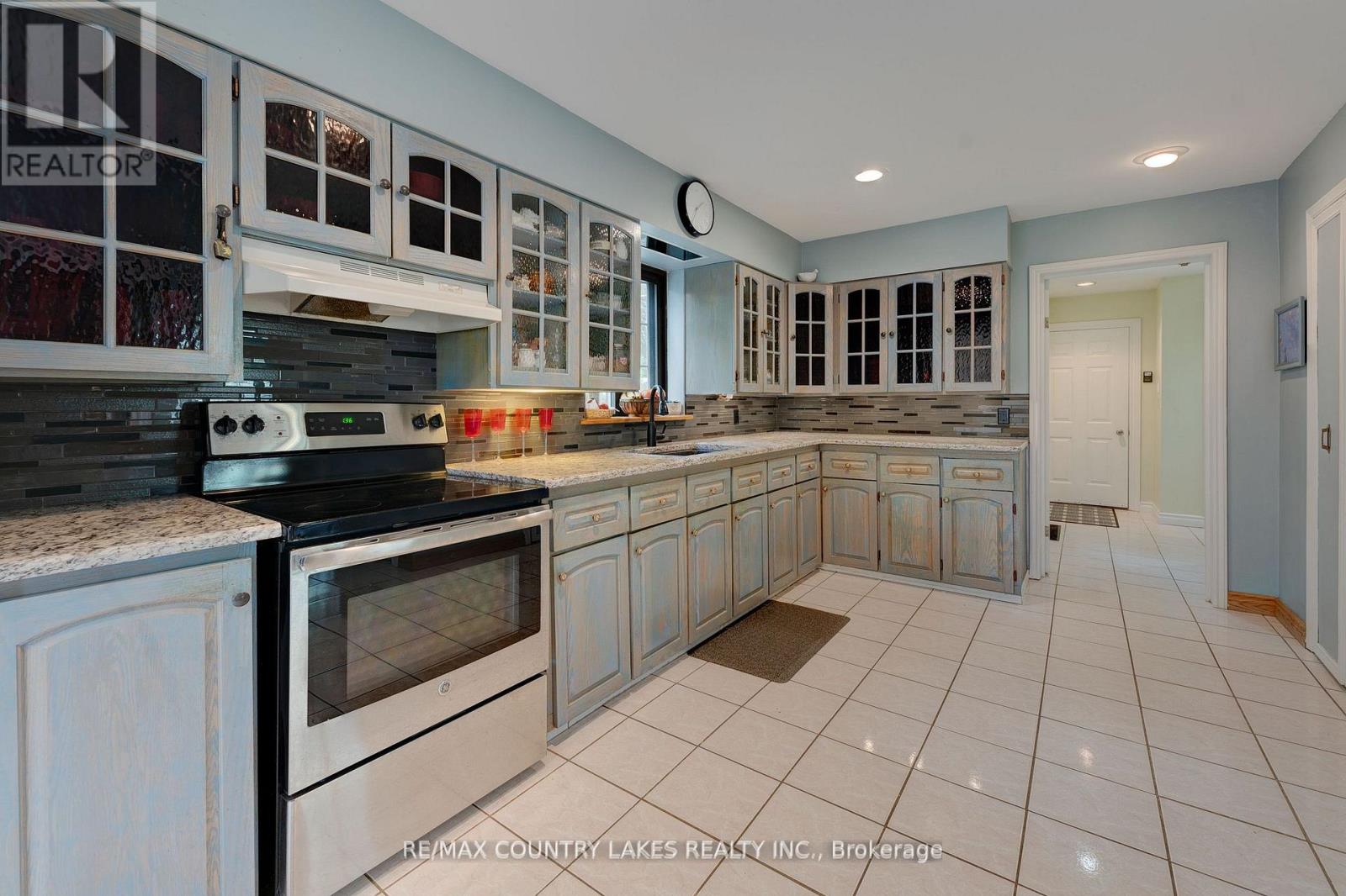 341 County Rd 46, Kawartha Lakes, Ontario  K0M 2M0 - Photo 9 - X12758644