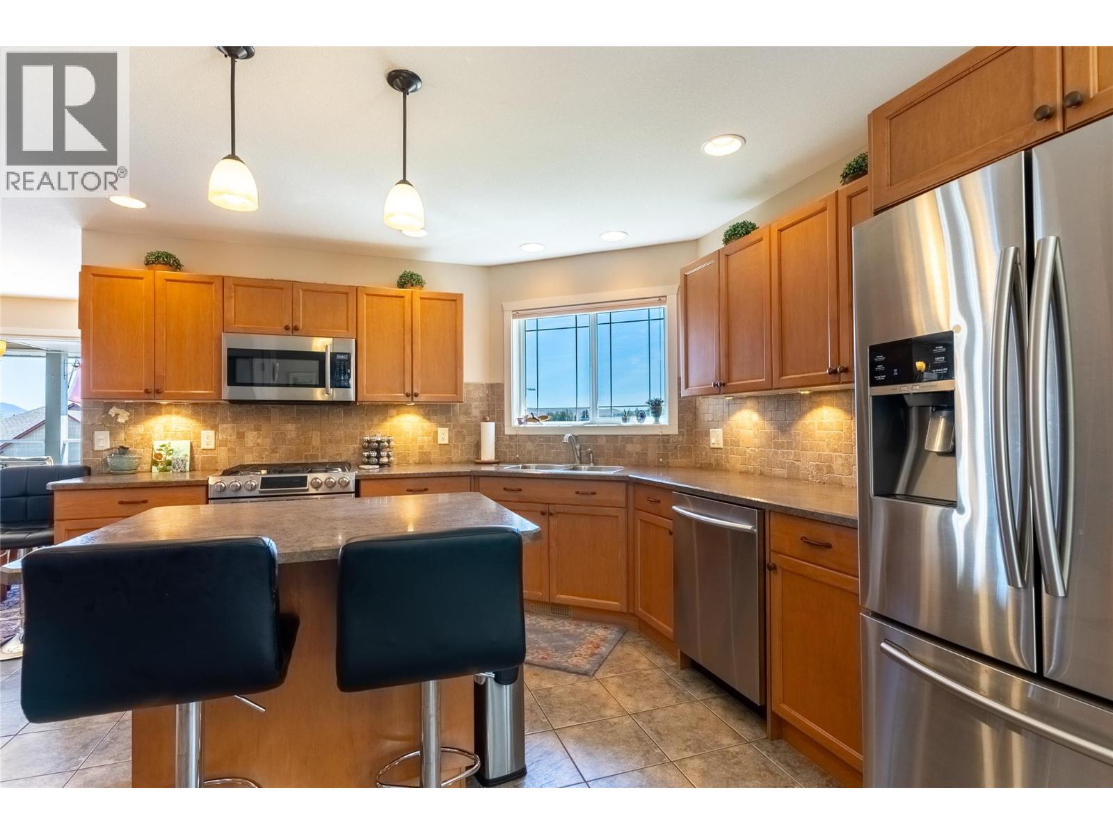 2595 Talbot Drive, Kamloops, British Columbia  V1S 2B2 - Photo 13 - 10374601