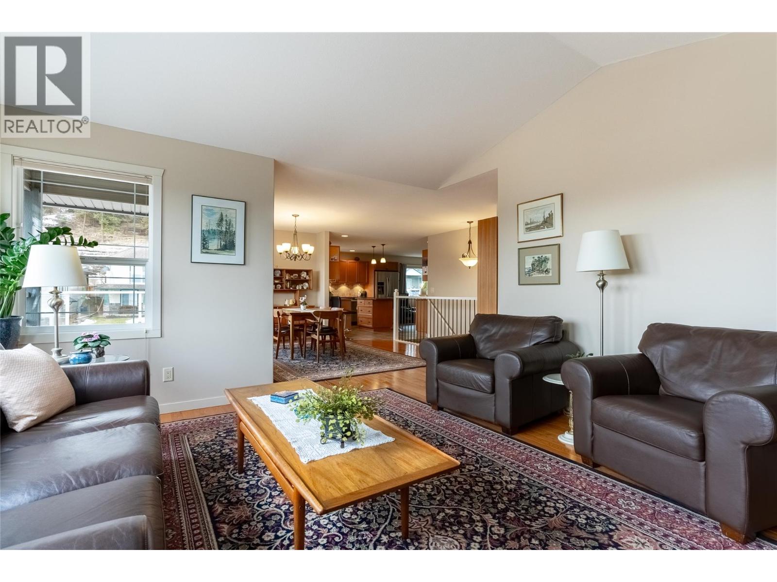 2595 Talbot Drive, Kamloops, British Columbia  V1S 2B2 - Photo 6 - 10374601