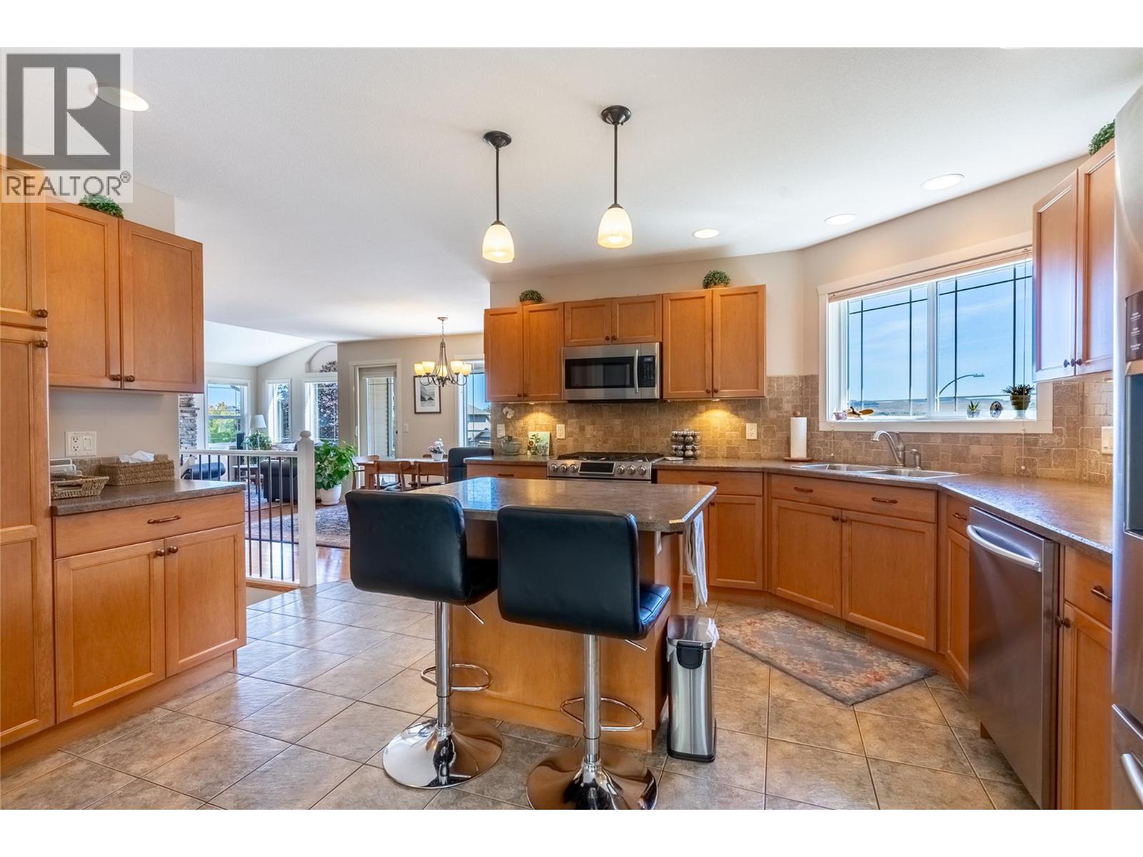 2595 Talbot Drive, Kamloops, British Columbia  V1S 2B2 - Photo 14 - 10374601