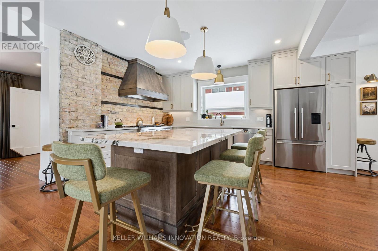 63 Menno Street, Waterloo, Ontario  N2L 2A6 - Photo 9 - X12758698