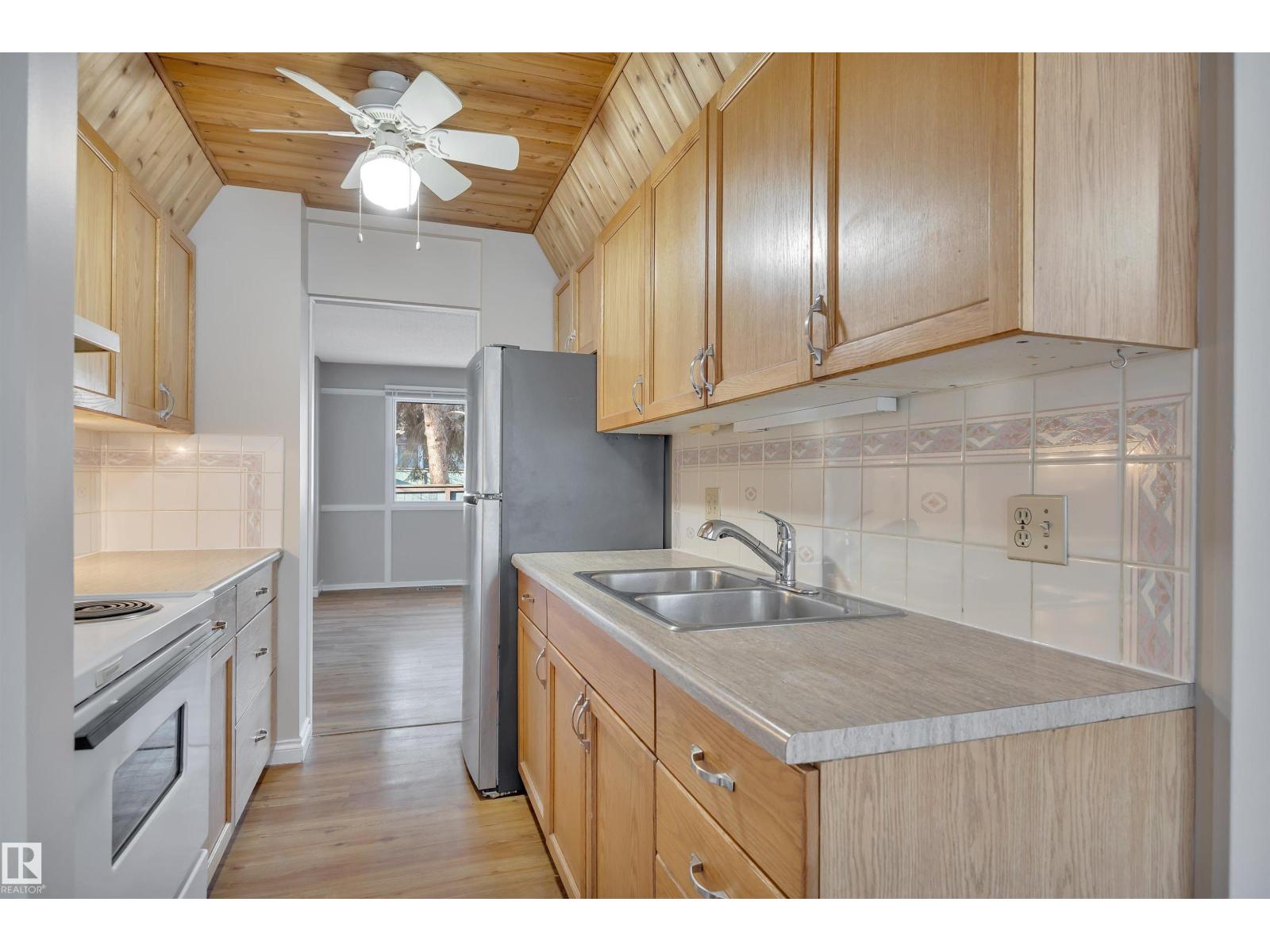 616 Village On The Green Gr Nw, Edmonton, Alberta T5A 1H2 - Photo 11 - E4472232