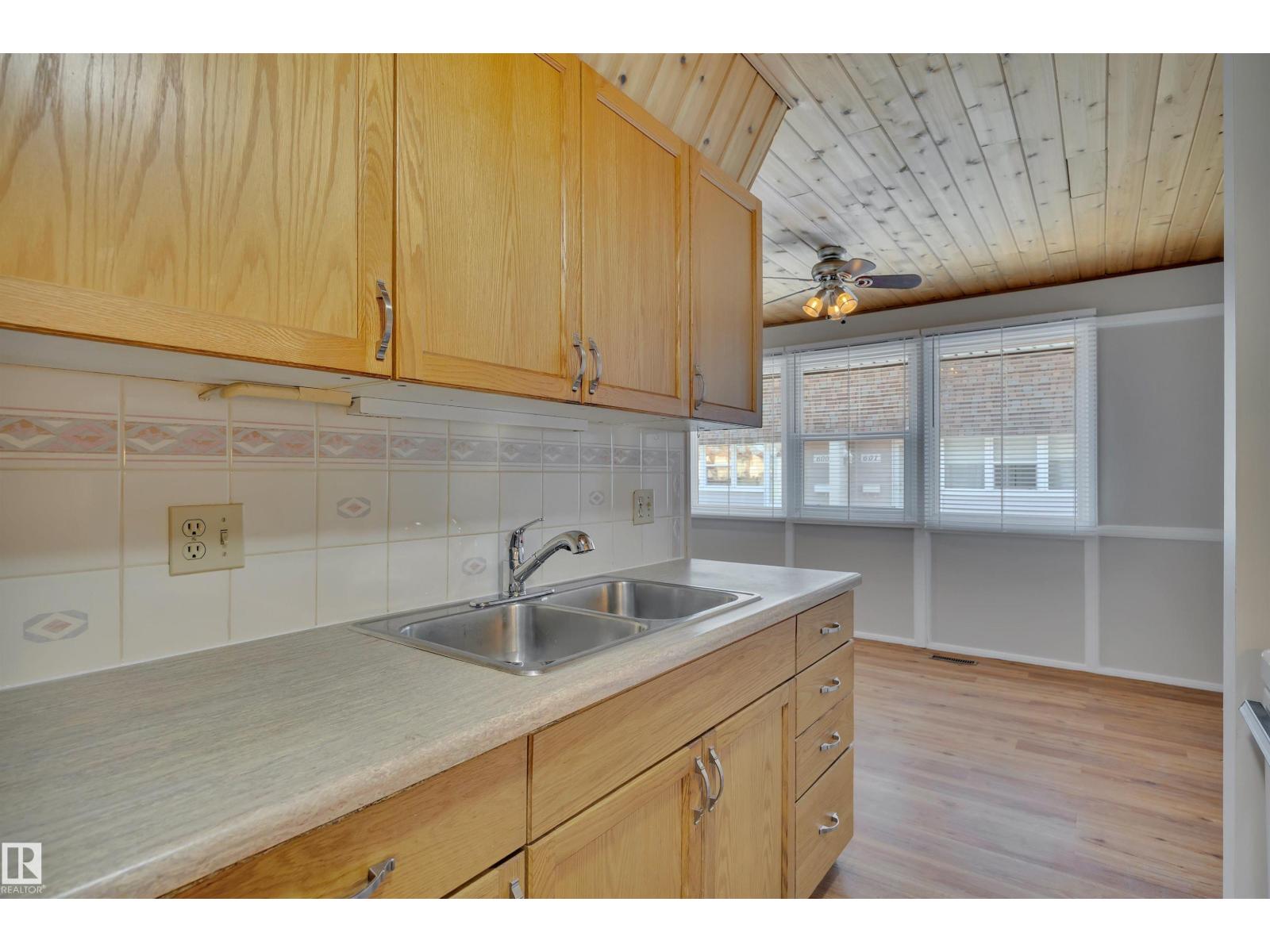 616 Village On The Green Gr Nw, Edmonton, Alberta T5A 1H2 - Photo 13 - E4472232