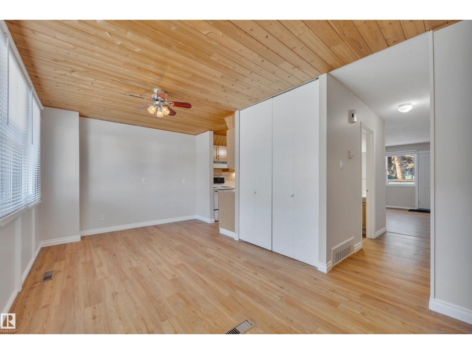 616 Village On The Green Gr Nw, Edmonton, Alberta T5A 1H2 - Photo 6 - E4472232