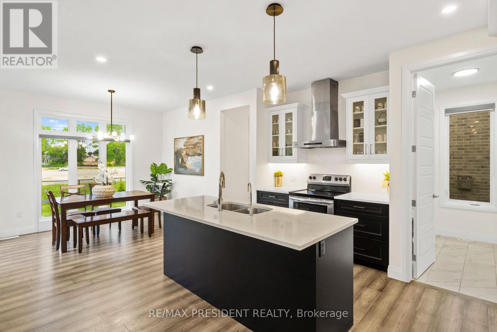 Photo 18 of 39 for 191 Foxborough Place