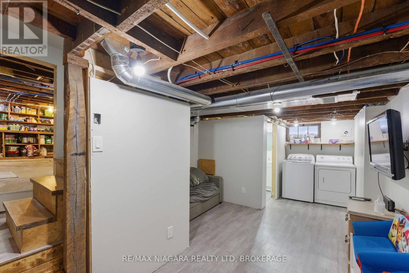 111 Louisa Street, St. Catharines, Ontario  L2R 2K2 - Photo 24 - X12757608