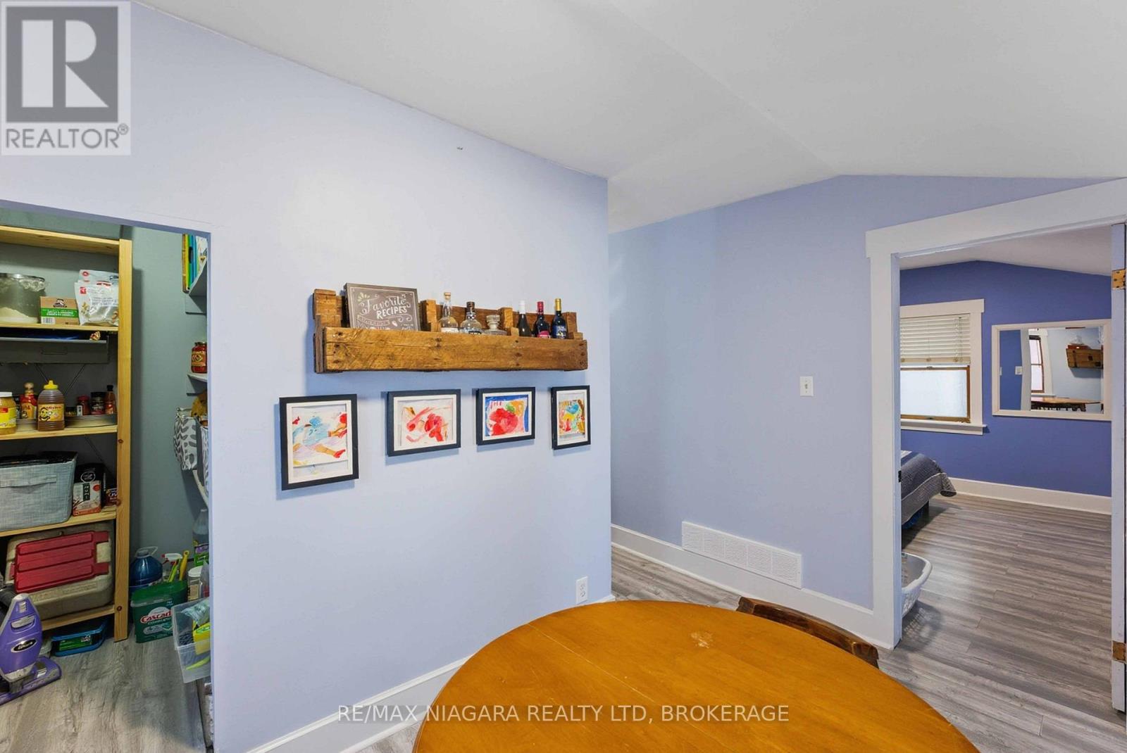 111 Louisa Street, St. Catharines, Ontario  L2R 2K2 - Photo 14 - X12757608