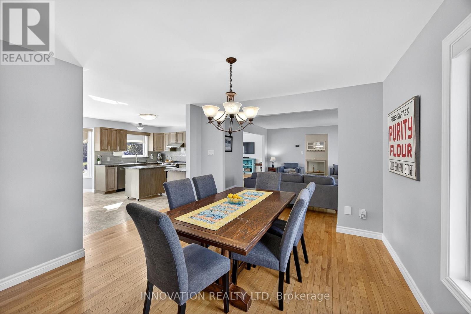 201 Greystone Crescent, Mississippi Mills, Ontario  K0A 1A0 - Photo 12 - X12759146